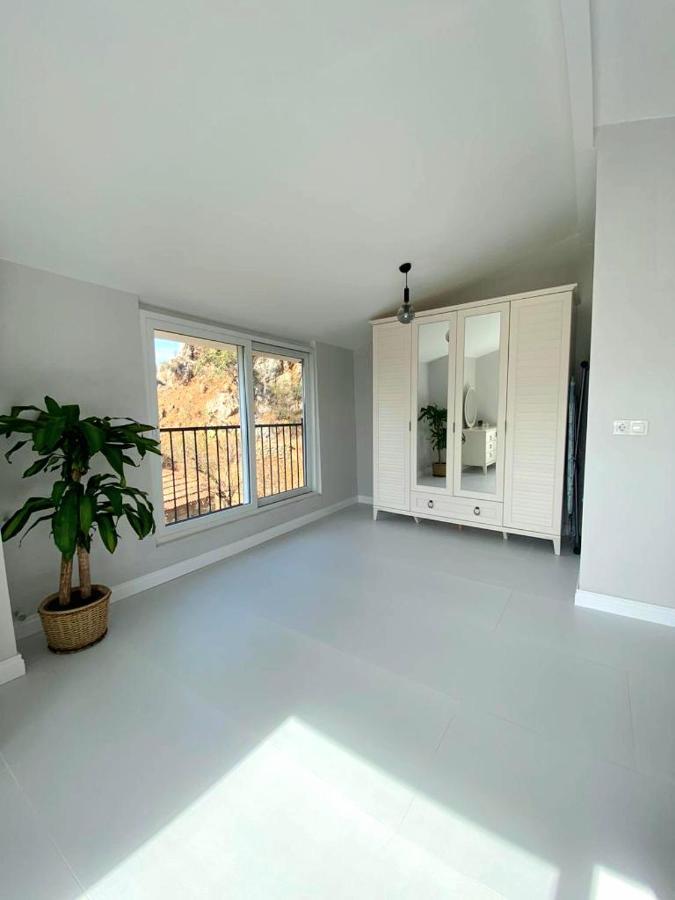 Airport Blue Eye Apartment Dalaman Best Location Also Suitable For Day Rentals Ideal For Air Travelers, 5 Km Close To Airport Экстерьер фото